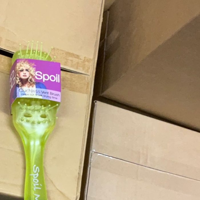 Spoil Me ouchless vent brush